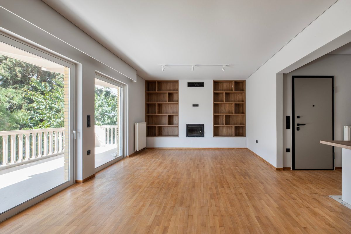 Paragon I — Interior — Ergosystima finish standard (indicative quality)